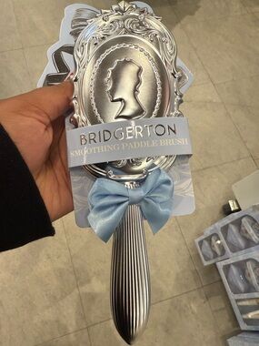 Bridgerton Smoothing Paddle Brush in Silver with Light Blue Bow